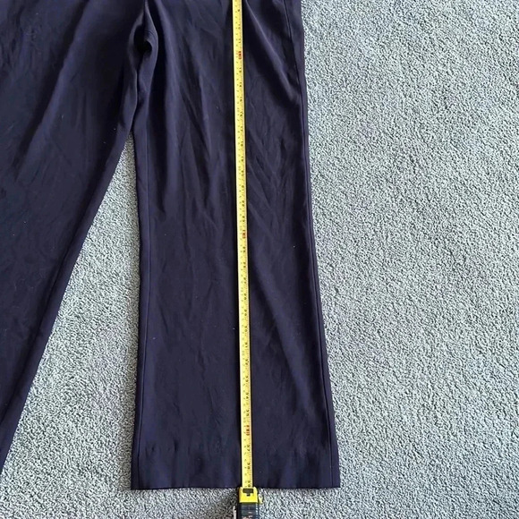 (16)  Stills pants - Picture 2 of 4